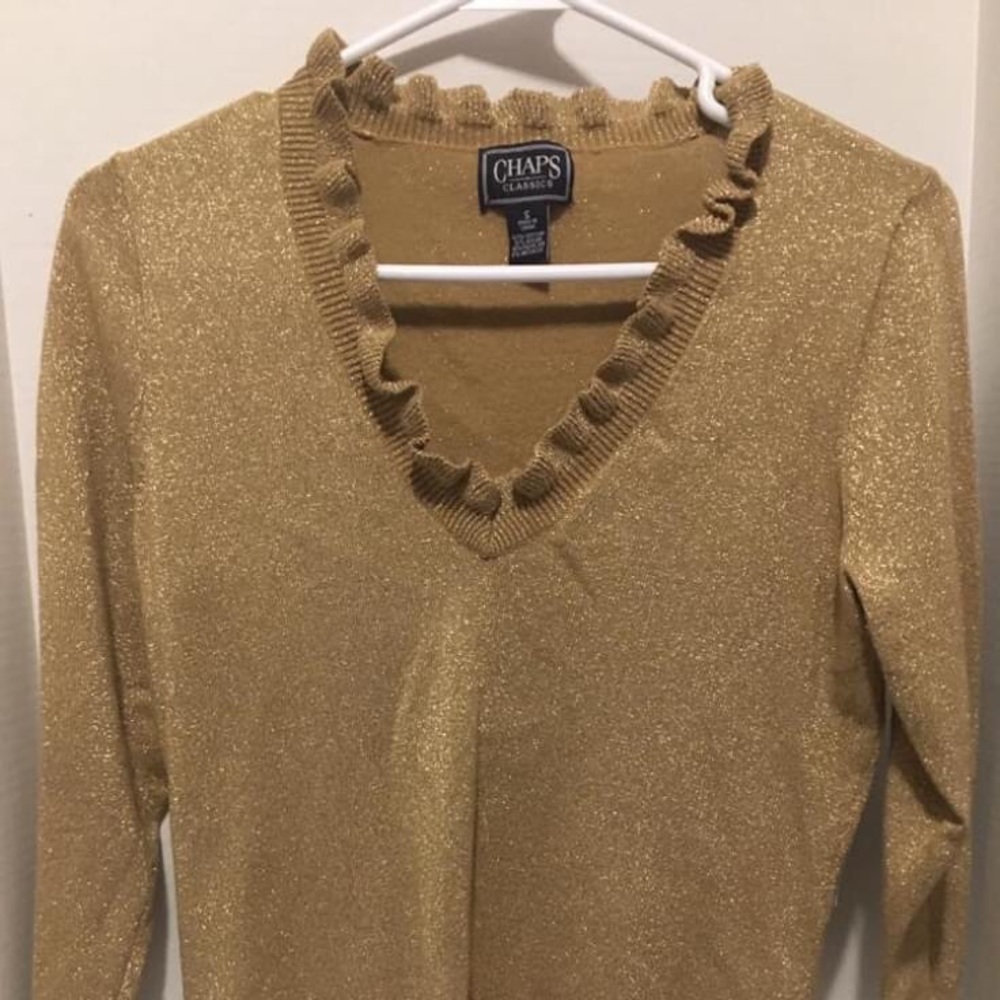 Chaps lightweight sweater. Size small.